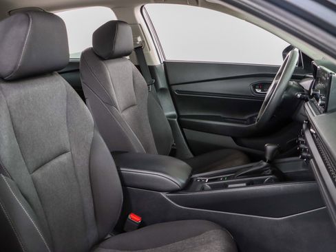 Used 2023 Honda Accord EX image 27