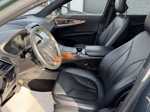 Used 2016 Lincoln MKX Reserve w/ Climate Package image 10