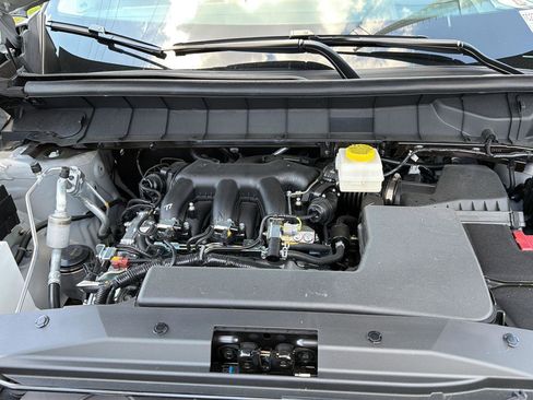 New 2026 Nissan Pathfinder Platinum FWD image 37