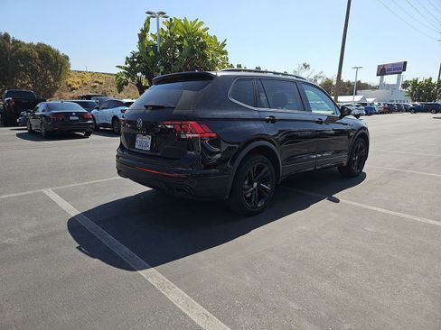 Used 2023 Volkswagen Tiguan SE R-Line FWD image 5