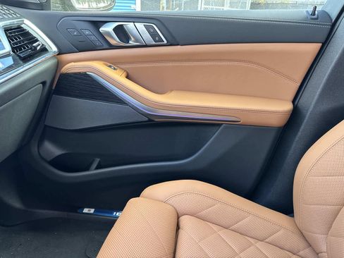 New 2026 BMW X5 M60i AWD/4WD image 24