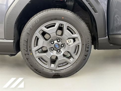 Used 2026 Subaru Outback Premium AWD/4WD image 32