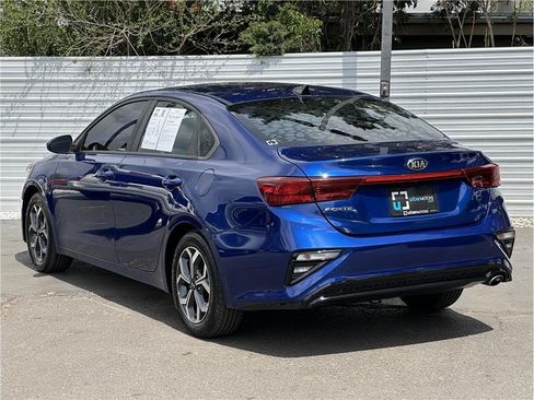 Used 2020 Kia Forte LXS FWD image 7