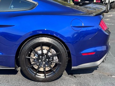 Used 2016 Ford Mustang Shelby GT350 w/ Technology Package RWD image 39