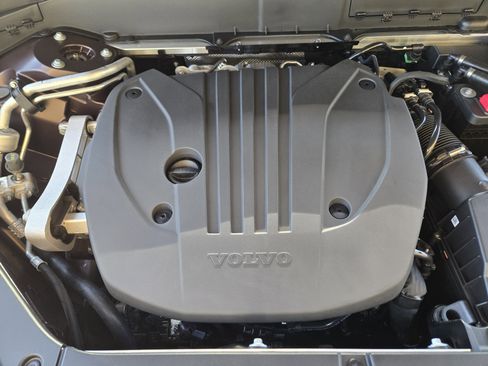 New 2026 Volvo XC90 B5 Plus image 34
