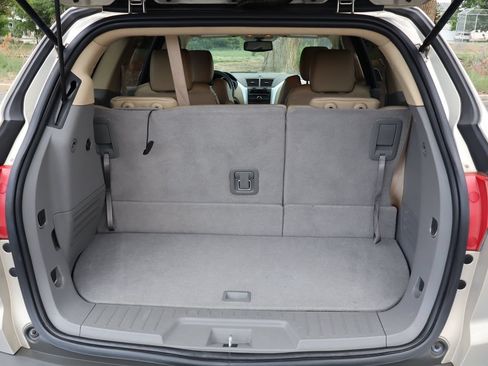 Used 2012 Chevrolet Traverse LT AWD/4WD image 14