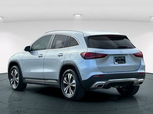 Used 2025 Mercedes-Benz GLA 250 4MATIC image 5