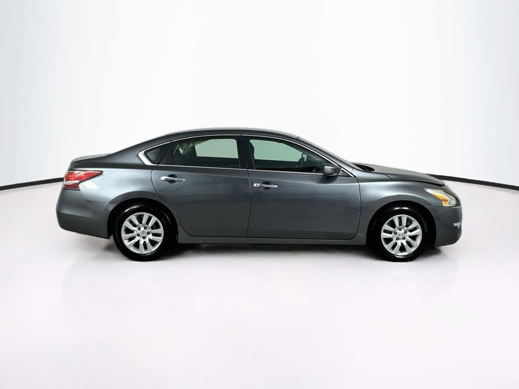 Used 2014 Nissan Altima 2.5 S FWD image 8