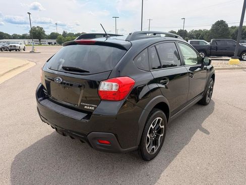 Used 2017 Subaru Crosstrek 2.0i Premium AWD/4WD image 3