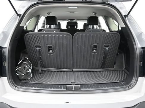 Used 2025 Kia Sorento S FWD image 30