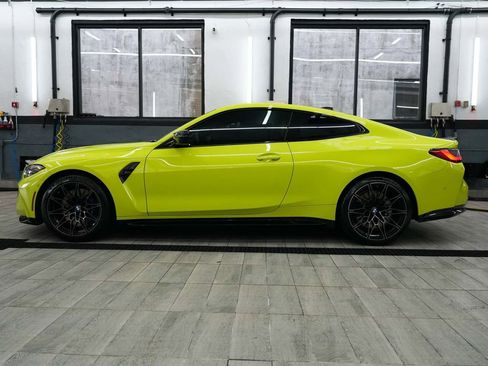 Used 2023 BMW M4 xDrive Competition w/ M Carbon Exterior Package AWD/4WD image 4