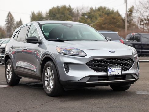 Certified 2022 Ford Escape SE w/ Convenience Package image 3