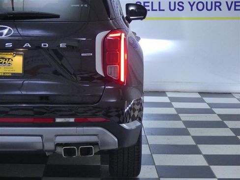 Used 2023 Hyundai Palisade Limited AWD/4WD image 39