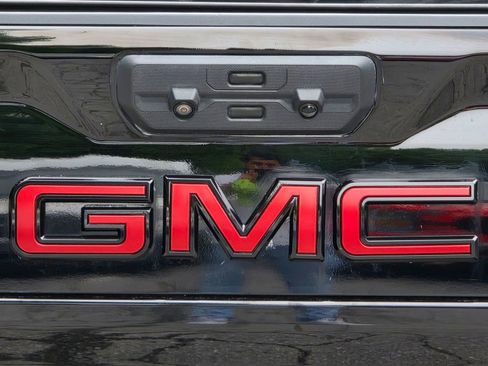 Used 2023 GMC Sierra 2500 Denali w/ Technology Package AWD/4WD image 39