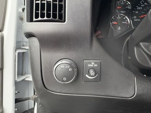 Used 2024 Chevrolet Express 2500 w/ Driver Convenience Package image 30