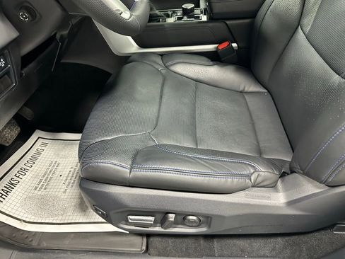 Used 2025 Toyota Tundra Platinum AWD/4WD image 13