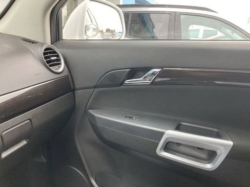 Used 2014 Chevrolet Captiva Sport LS image 11