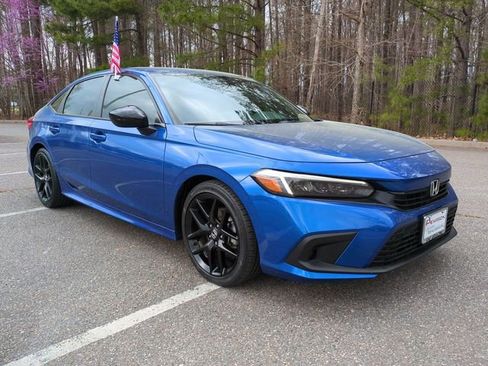 Used 2024 Honda Civic Sport image 2