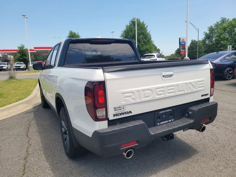 Certified 2026 Honda Ridgeline Sport image 5