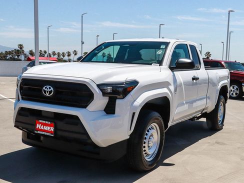 Certified 2025 Toyota Tacoma SR RWD image 3