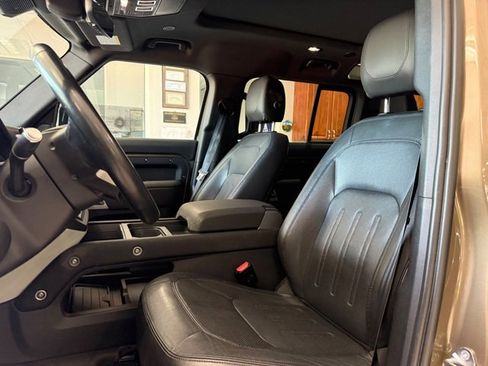 Used 2022 Land Rover Defender 110 SE AWD/4WD image 9