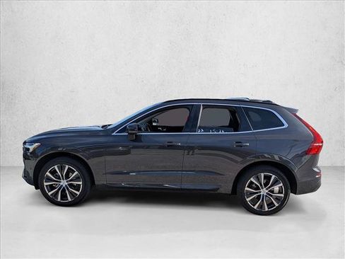 Used 2022 Volvo XC60 B5 Momentum w/ Advanced Package FWD image 8