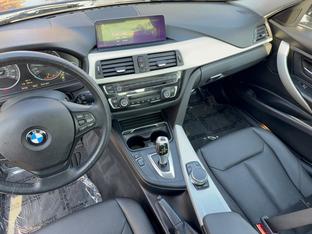 Used 2018 BMW 320i xDrive Sedan w/ Premium Package AWD/4WD image 20