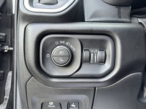 Used 2022 RAM 1500 Laramie AWD/4WD image 31
