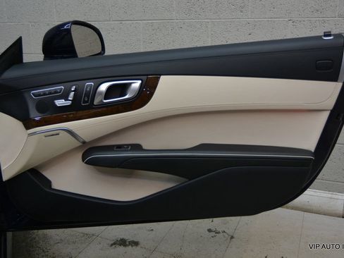 Used 2013 Mercedes-Benz SL 550 image 13