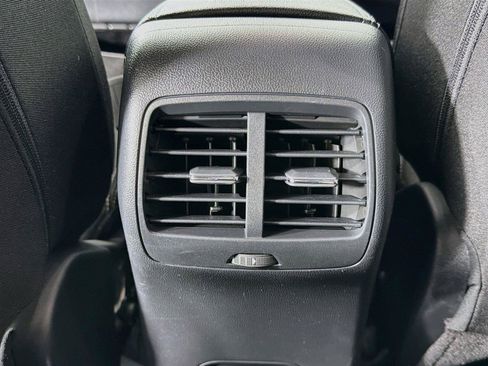 Used 2025 Ford Escape Active AWD/4WD image 28