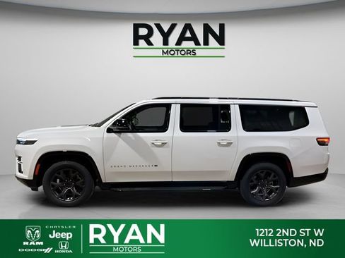 New 2026 Jeep Grand Wagoneer L Limited AWD/4WD image 6