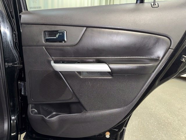 Used 2013 Ford Edge SE FWD image 33