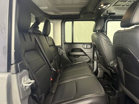 Used 2023 Jeep Wrangler Sahara w/ Cold Weather Group image 13