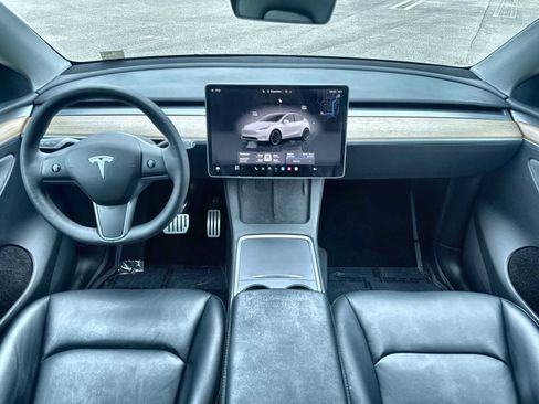 Used 2023 Tesla Model Y Performance AWD/4WD image 24