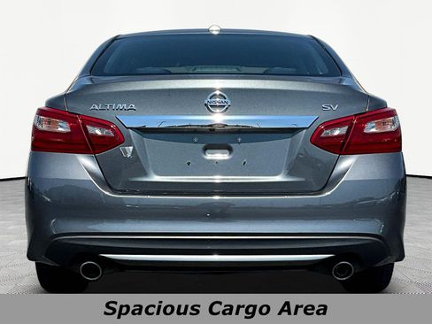 Used 2018 Nissan Altima 2.5 SV FWD image 5