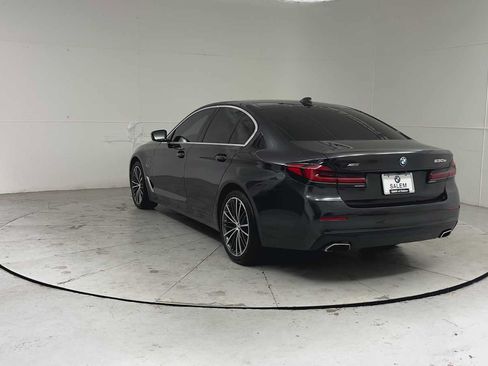 Used 2023 BMW 530e xDrive w/ Luxury Seating Package AWD/4WD image 3