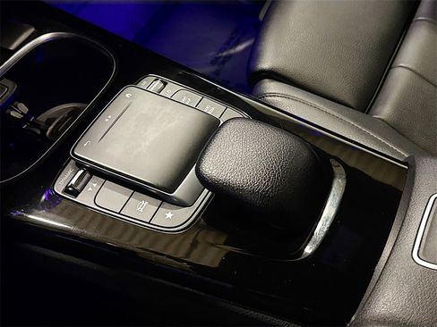 Used 2022 Mercedes-Benz CLA 250 4MATIC image 18