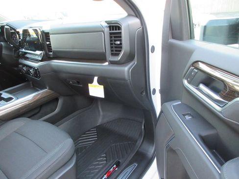 New 2026 Chevrolet Silverado 2500 LT w/ Trail Boss Package image 23