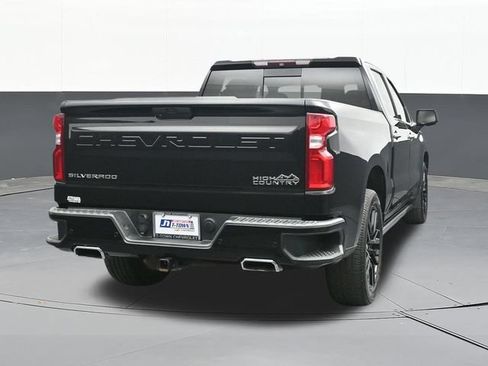 Used 2019 Chevrolet Silverado 1500 High Country w/ Technology Package AWD/4WD image 13