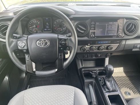 Used 2021 Toyota Tacoma 4x4 Double Cab image 3