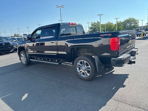 Used 2016 Chevrolet Silverado 2500 High Country w/ Duramax Plus Package AWD/4WD image 14