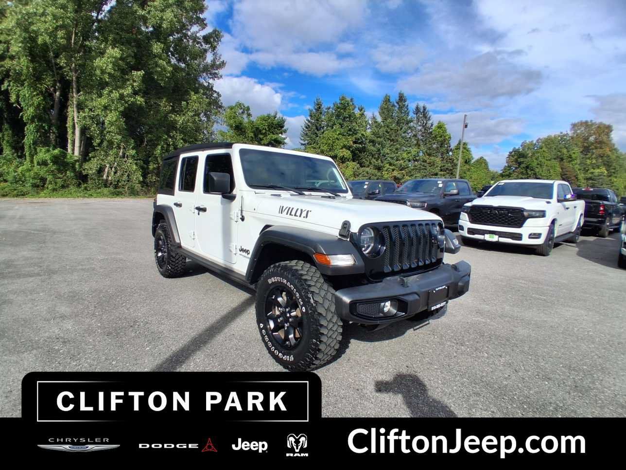Used 2022 Jeep Wrangler Unlimited Sport AWD/4WD image 3