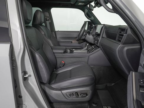 Used 2025 Lexus GX 550 550 Luxury+ w/ Accessory Package (Z1) image 10