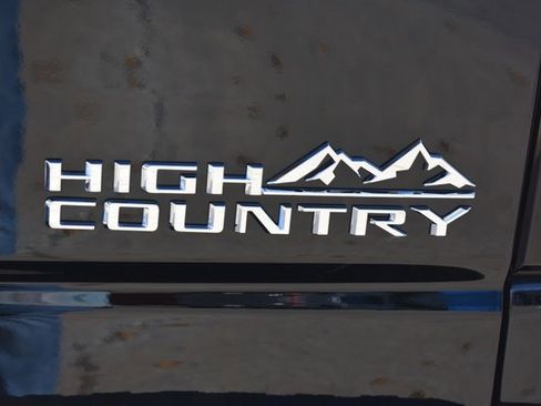 New 2025 Chevrolet Silverado 2500 High Country w/ High Country Premium Package image 8