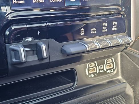 Used 2022 RAM 1500 Limited AWD/4WD image 30