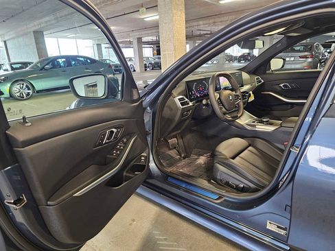 Used 2025 BMW 330i xDrive Sedan w/ Convenience Package image 33