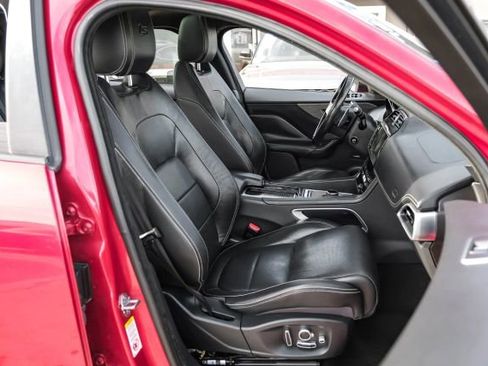 Used 2018 Jaguar F-PACE S image 36