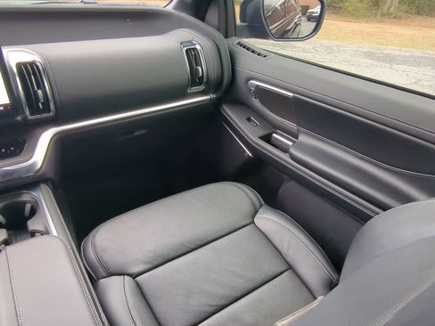 Certified 2025 Ford Expedition Max Platinum w/ Stealth Appearance Package image 15