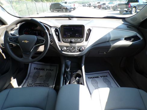 Used 2024 Chevrolet Malibu LS FWD image 17
