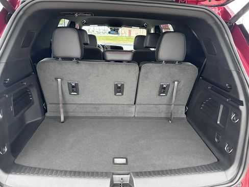 Used 2024 Chevrolet Traverse Z71 image 14